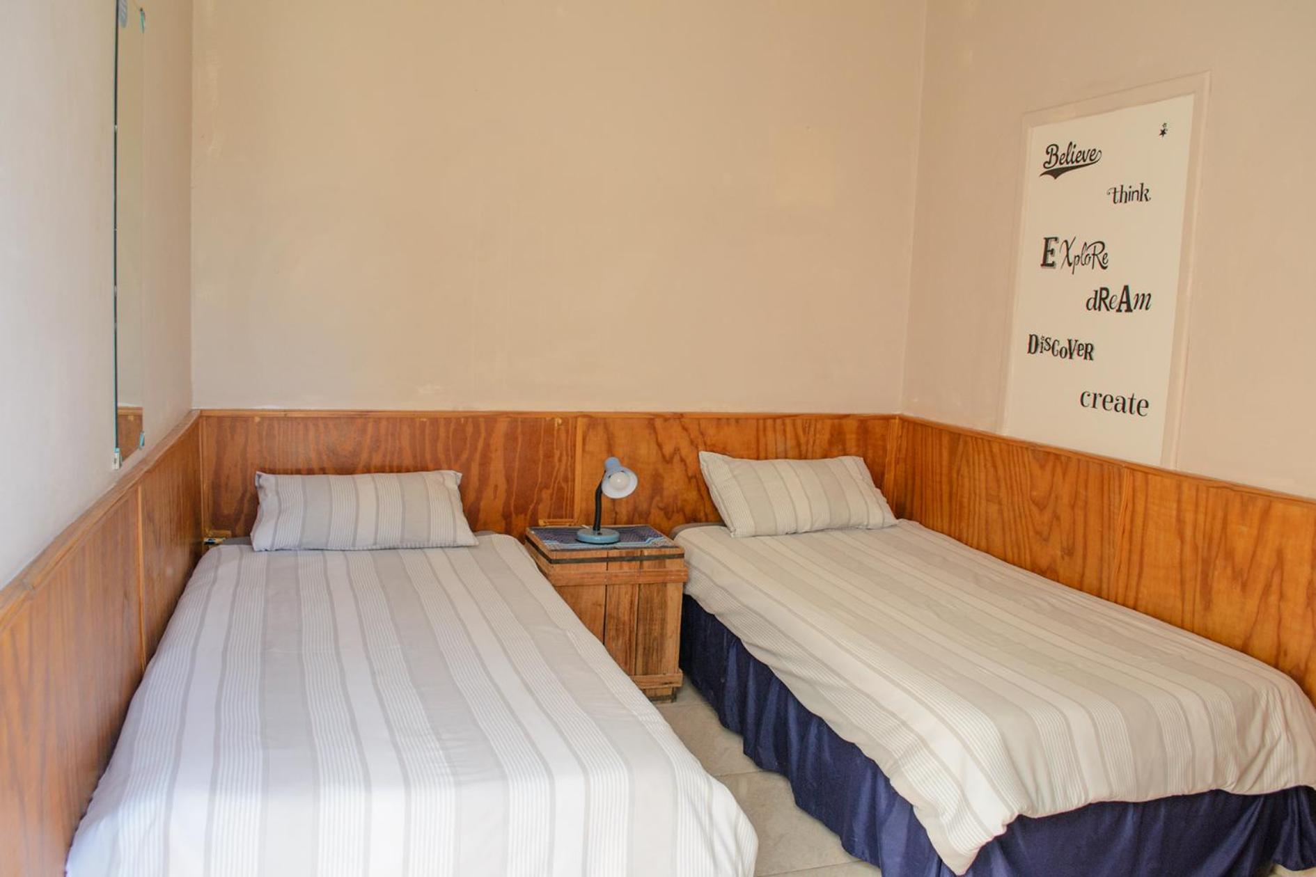 Lüderitz Element Riders Place Backpackers מראה חיצוני תמונה